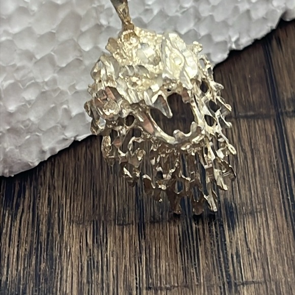 Artisan Lion Head Pendant Sterling Silver Diamond Cut Textured Lion Necklace - Picture 6 of 14